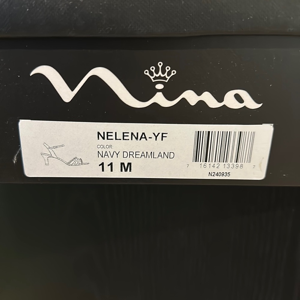 Nina shoes navy size 11